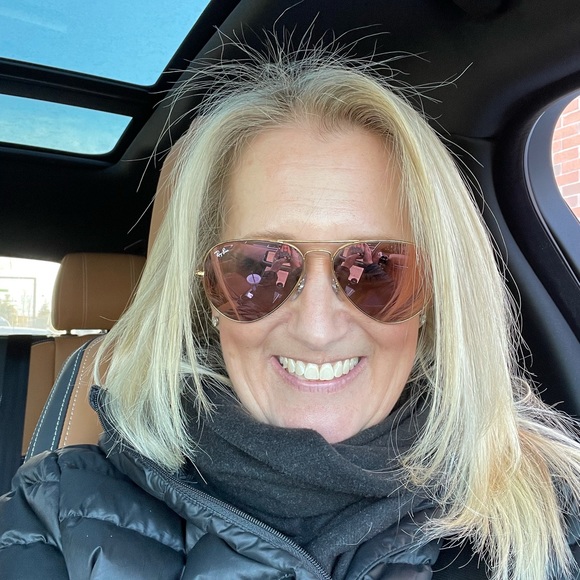 Meet your Posher, Jill - Picture 1 of 1